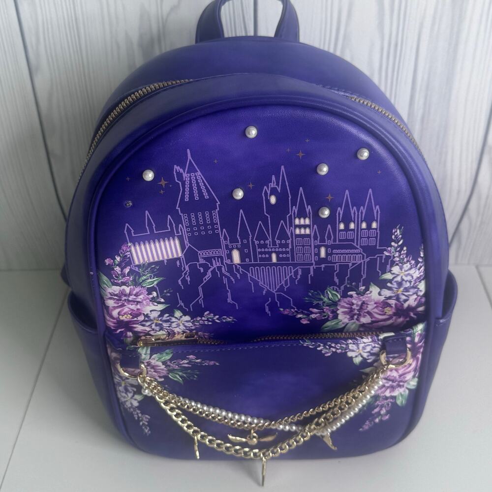 Rare Harry Potter Hogwarts Castle Gold Charms Backpack Faux Leather Universal